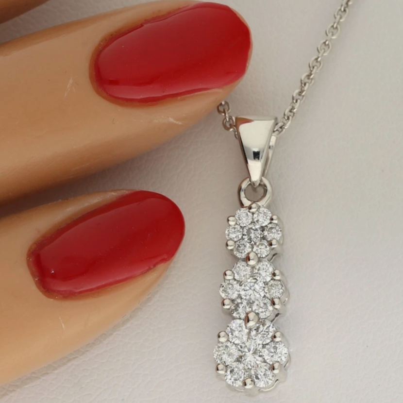 adinajewelers's tweet image. Graceful sparkle, elevated style for Mother's Day or an April birthday at only $944.46. This 14K white gold pendant features .85CT natural diamonds in a cascading cluster design—modern and timeless.
#DiamondPendant #NaturalDiamonds #FineJewelry 
ebay.com/itm/2365222499…