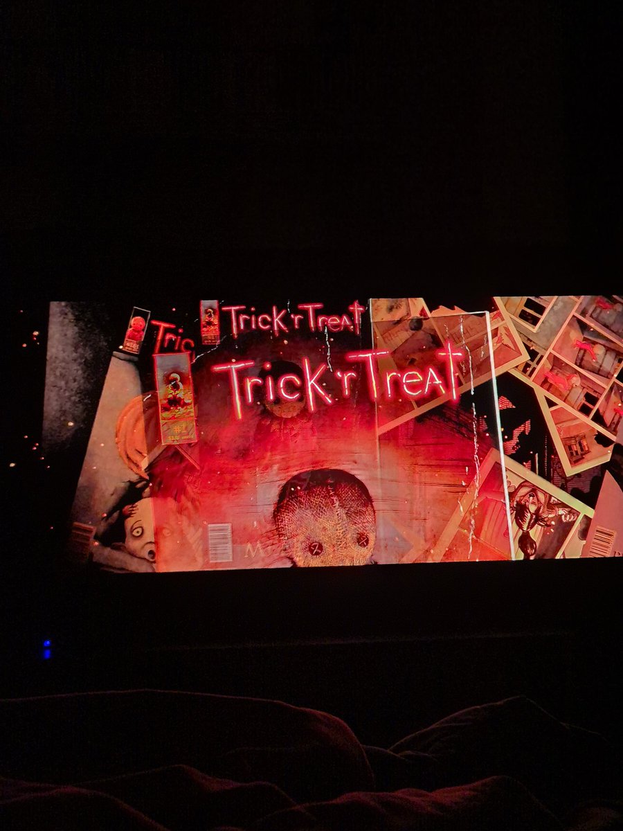 NightmareJames8's tweet image. Comfort film! #horror #trickrtreat