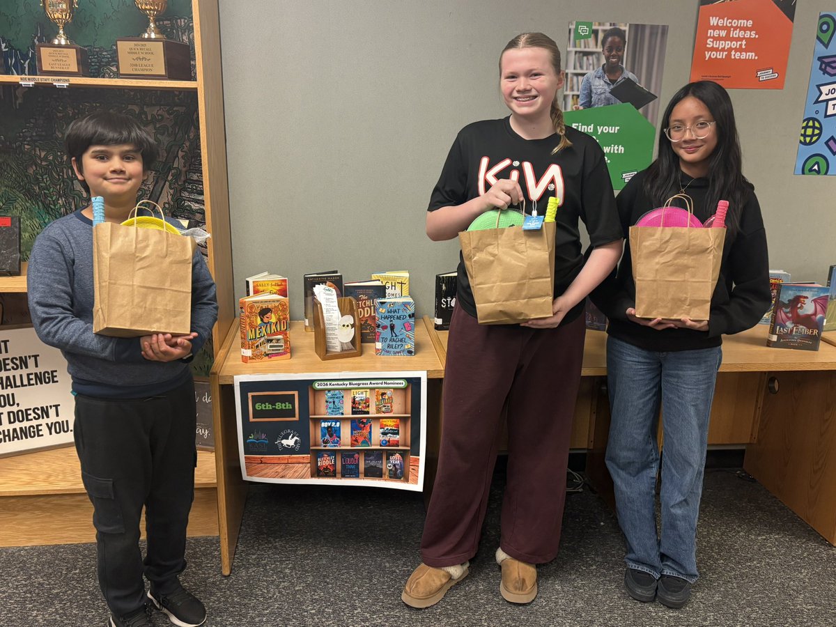 Noe Middle School Library tweet media
