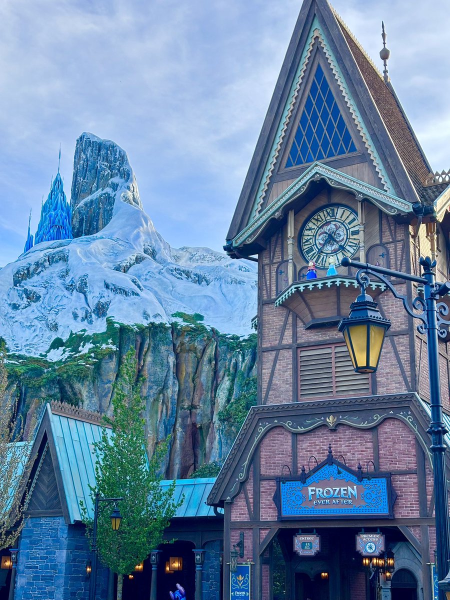 moisushi75's tweet image. Excellent @DisneylandParis #frozen