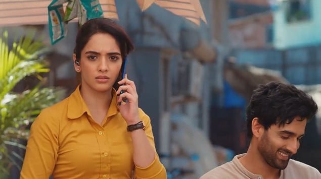 Yeh log kuch kaam nahi karte. Sadak pe khade hokar jhagda karte hain, chai pi ke do minute mein sab bhool jaate hain, aur raat ko dinner mein kya khayein ispe badi charcha karte hain.
u guys are not serious but never change … love u guys 😭😂
#Jagadhatri #ShivDhatri