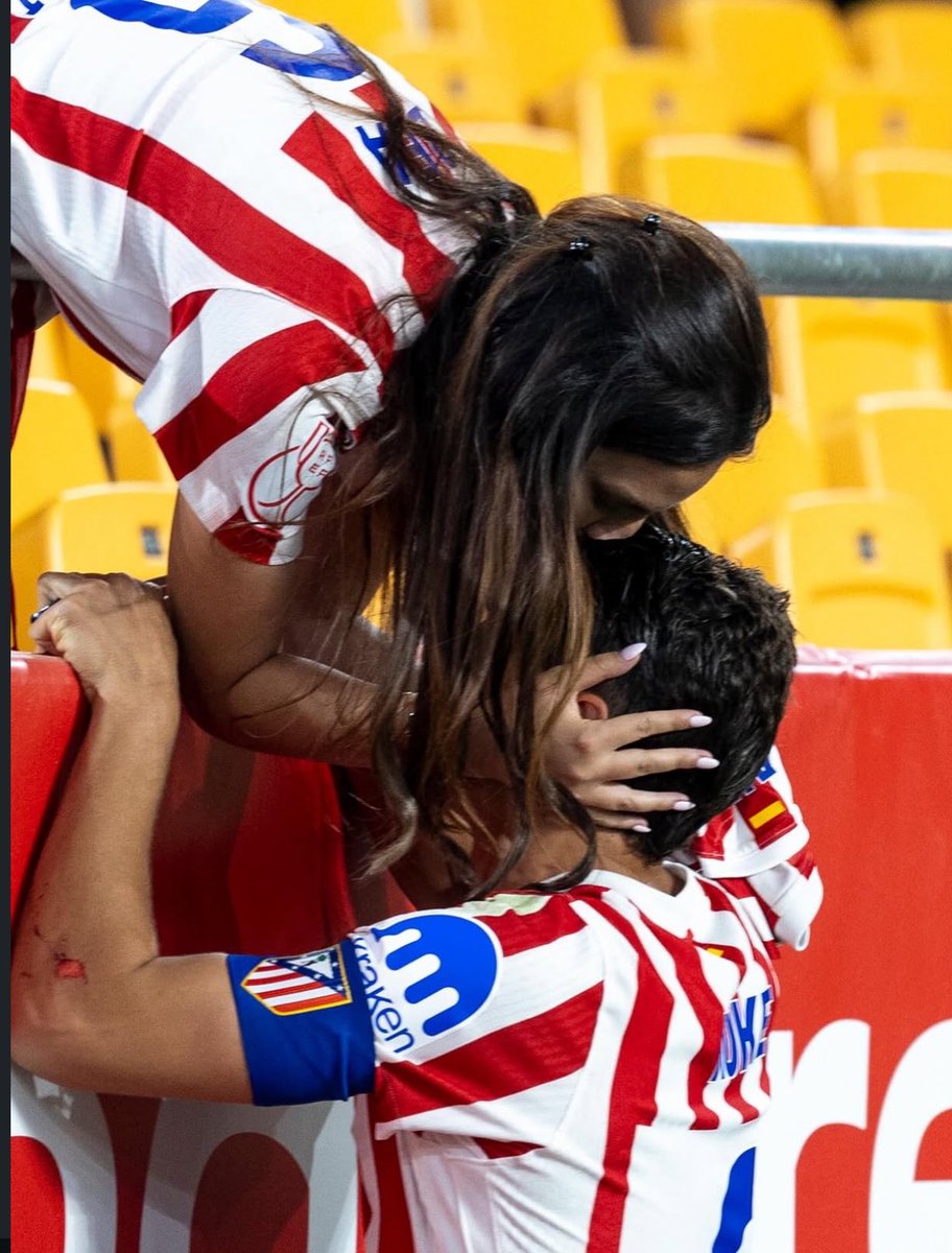 “Puedo sostenerte en cualquier batalla capitan”

Seguid sin mi