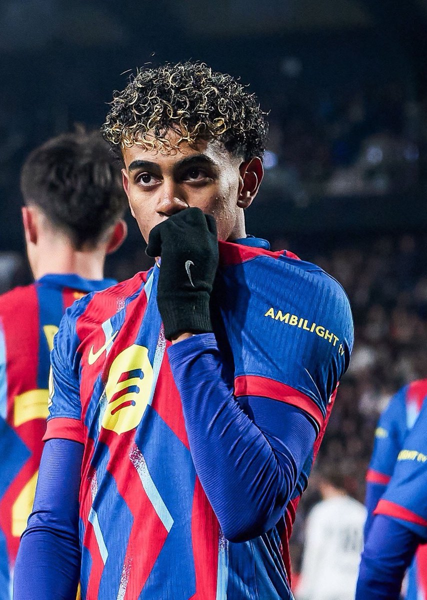 <a href="/TouchlineX/">The Touchline | 𝐓</a> Yamal grew up just watching Messi and never saw Ronaldo play. If he had, he'd pick Ronaldo over Messi.