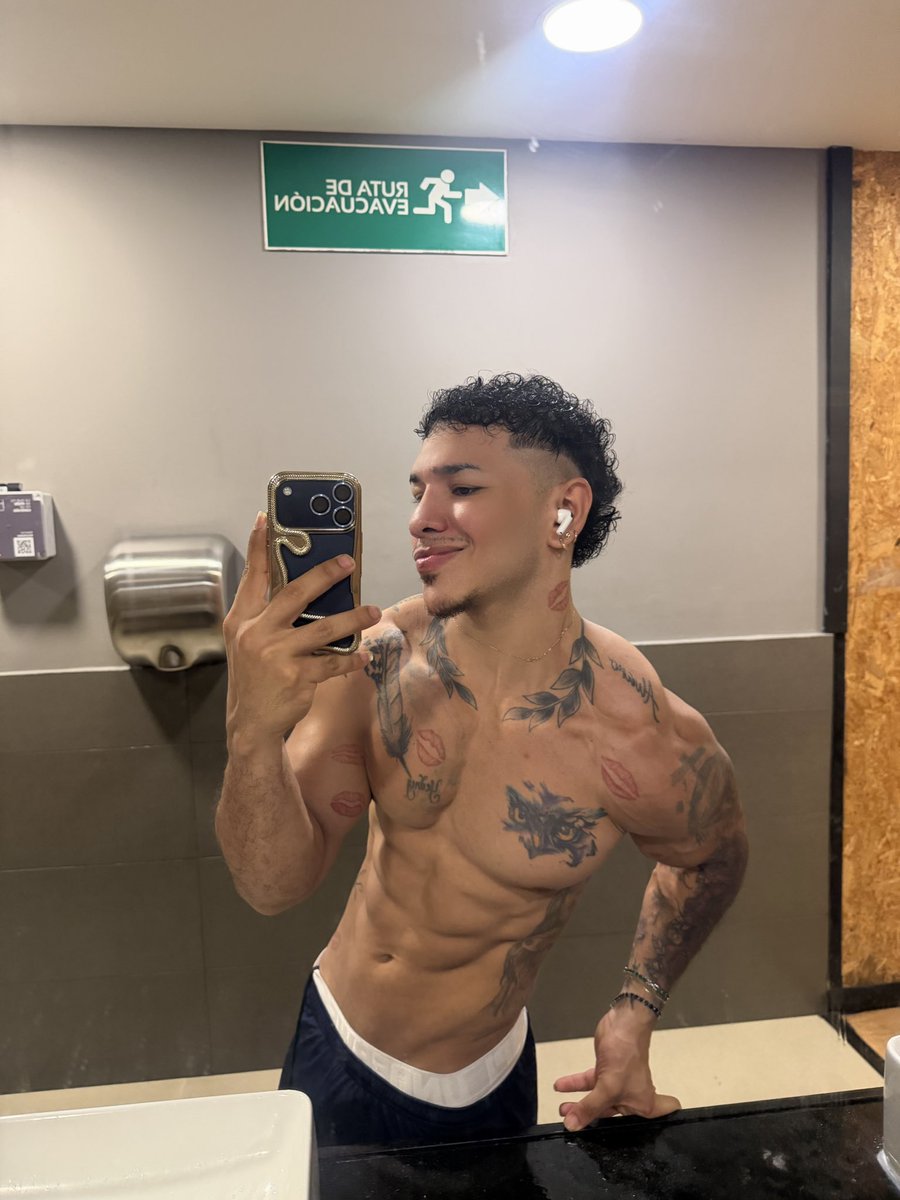 Javier Fernandez tweet media