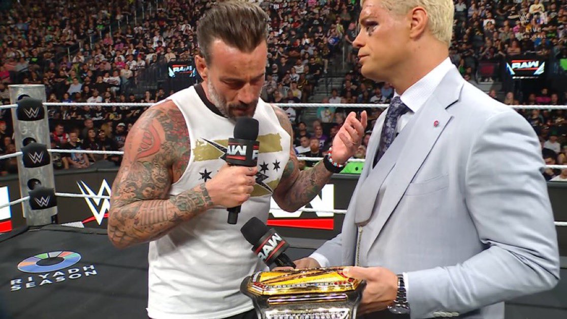 تكفى والله مطلب

#WWERaw