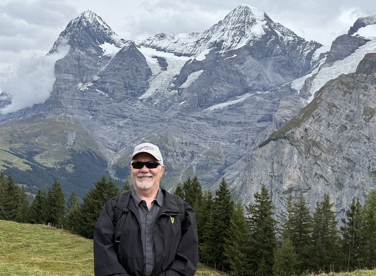 MontanaRedCross's tweet image. This National Volunteer Week, we’re highlighting Ken Stanton in Boise—capturing the heartbeat of our mission through every photo and video.
From blood drives to disaster response, volunteers like Ken make our work possible.
#NationalVolunteerWeek #RedCross