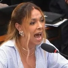 Não é o Léo Lins tweet media