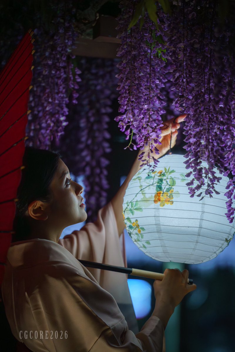 昨日の天王川公園😃さくっと現像😌ライトアップLEDの光質が良いのでスマホでも綺麗に撮れちゃうと思う😃(これはミラーレス一眼+人出考慮で軽微なLED照明ですが😅)
和服&amp;赤番傘って定番モチーフCGCORE初✨和服こなしが素敵安定な天音さん😉
#天王川公園
#藤棚 
<a href="/khaos316amane/">天音✴︎あまねん♬撮影ご予約随時受付中</a>