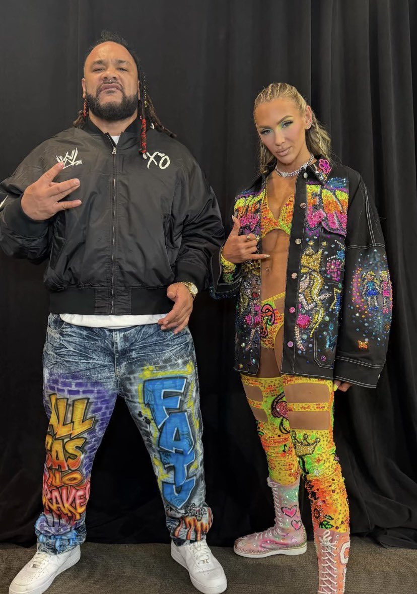Charlotte Flair tweet media