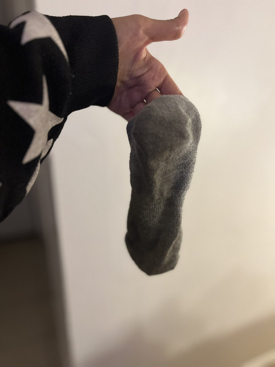 GoddessDenahi's tweet photo. Just a little taste… the rest is behind a paywall 😘👣”
#FeetPics #FootFetish #OnlyFansPromo #FindomLife #PayPig #FootContent #Tease #ExclusiveContent https://t.co/VhVS3nZA3q