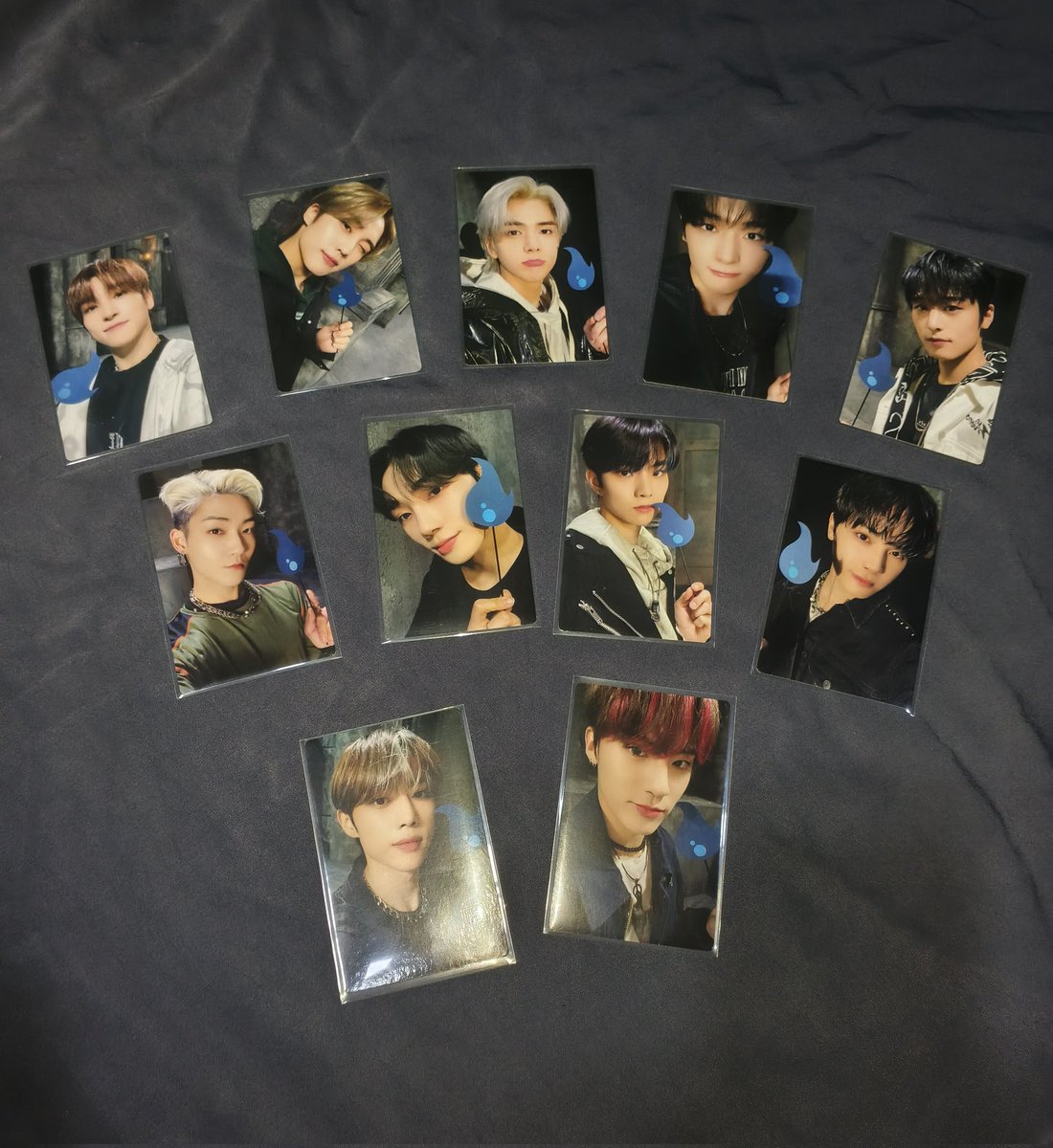sunzseems's tweet photo. wts the boyz x solo leveling full set atau gak full set juga gapapa (aman aja) tpi prefer full set sih (price by dm alias tawar aja dulu) https://t.co/PlcYCfiNZ8