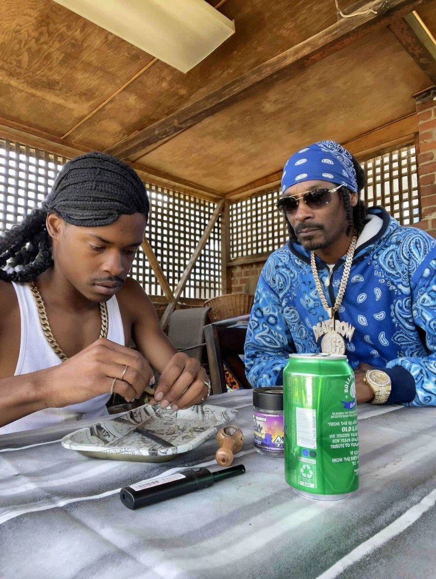 #OfficialZionGreen #SnoopDogg #420 #Trending