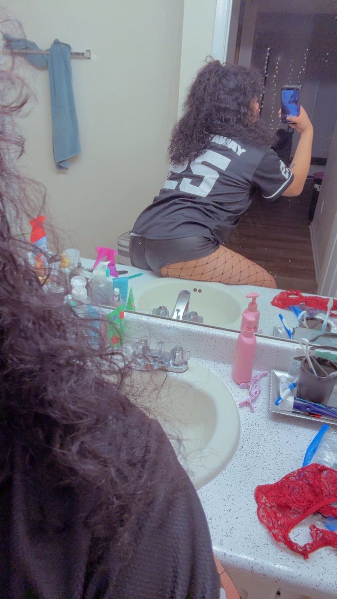 fun3855294's tweet image. Like the arch? 🫣🤤👀😛
#asu #retweet