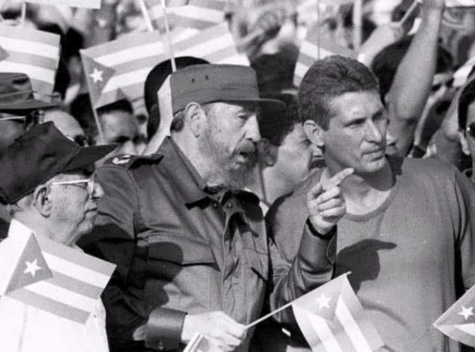 Feliz cumpleaños Presidente <a href="/DiazCanelB/">Miguel Díaz-Canel Bermúdez</a> ,ha sabido usted guiar a nuestro pueblo bajo los ideales de #FidelPorSiempre 
#LatiendoConFidel <a href="/JHGcasanova/">julio Heriberto Gómez Casanova</a>