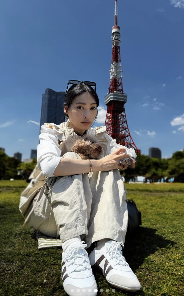 白ソフェチフェチ tweet media