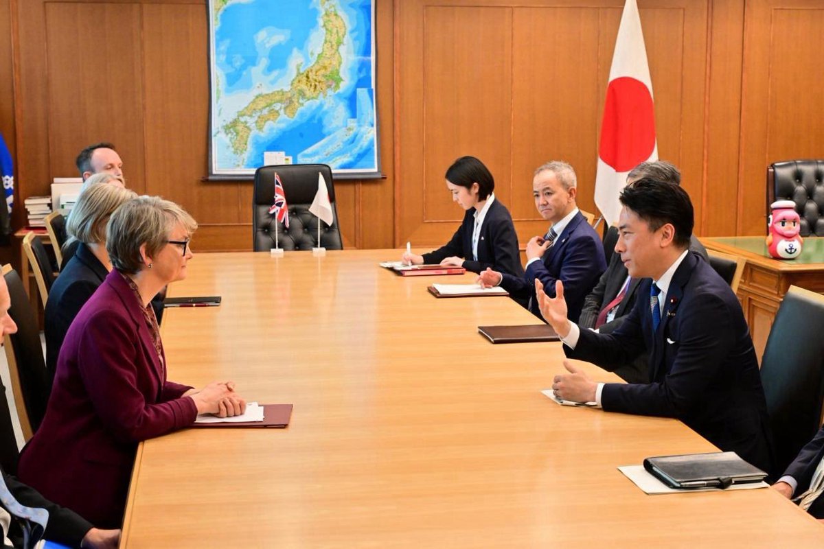 小泉進次郎 tweet media