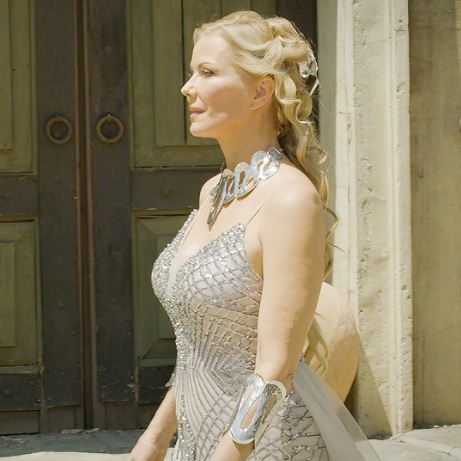 KKellyLangFan's tweet photo. #MysticMonday
Katherine Kelly Lang in Italy for Impero Couture 😍❤️🔥 🤍🩶🕊️
#KatherineKellyLang #model #ImperoCouture #couture #Italy #Beautiful https://t.co/RvDgiDMozR