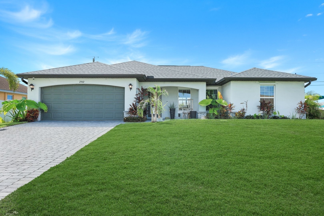 ABNewswire's tweet image. Real Estate Agent in Cape Coral, FL Earns Recognition Among Top 100 Real Producers in Lee County Market dlvr.it/TS7pkc #BuildingConstruction #HomeGarden #ProfessionalServices #RealEstate