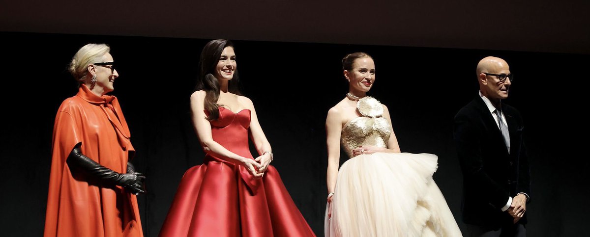 gala 👠 tweet media