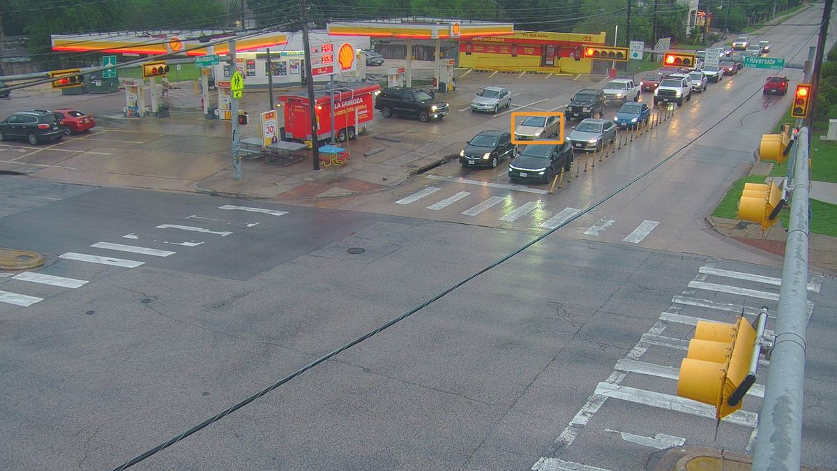 CybercabSpotter's tweet image. RIVERSIDE DR · maps.google.com/?q=30.224932,-…

#cybercab #tesla #robotaxi