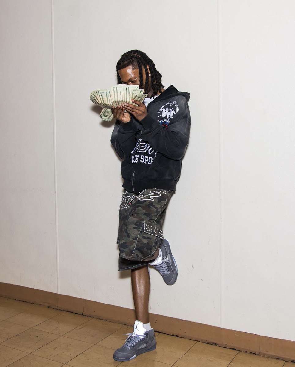 DeeMoney tweet media