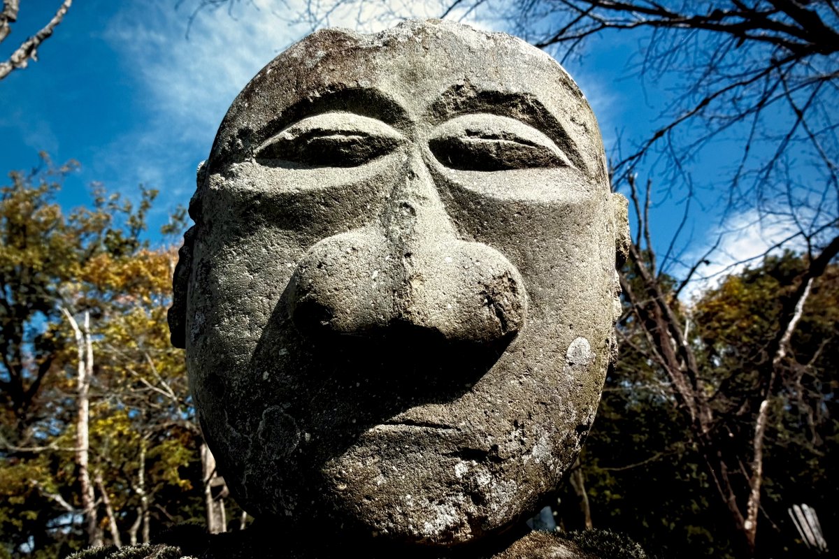 石仏風土記 甲府市塩澤寺の首地蔵。愛称は「たんきりまっちゃん 