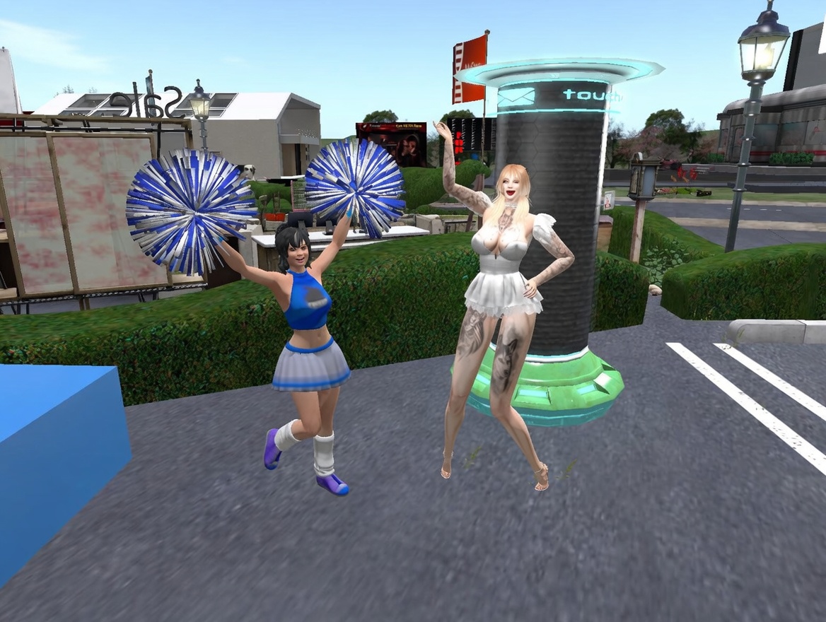 コンビニに買い物行こうとしたら
婦人警官に捕まった＞＜
悔しいからやけ食いしたら
体重増えた😱
しょうが無いから
一緒に踊ってもらって
ダイエット(^^ゞ