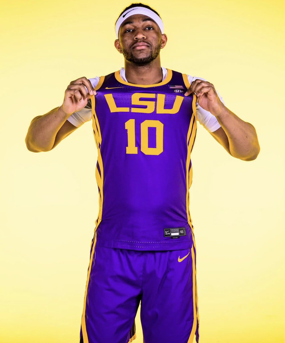 znagy20's tweet image. BREAKING: #LSU has landed a commitment from the No. 5 SF in the Transfer Portal: Mo Dioubate.

The 6’7, 215-pounder will make his way to Baton Rouge after a stint with the Kentucky Wildcats.

Will Wade lands the coveted bucket-getter coming off of a strong 2025-26 campaign.
