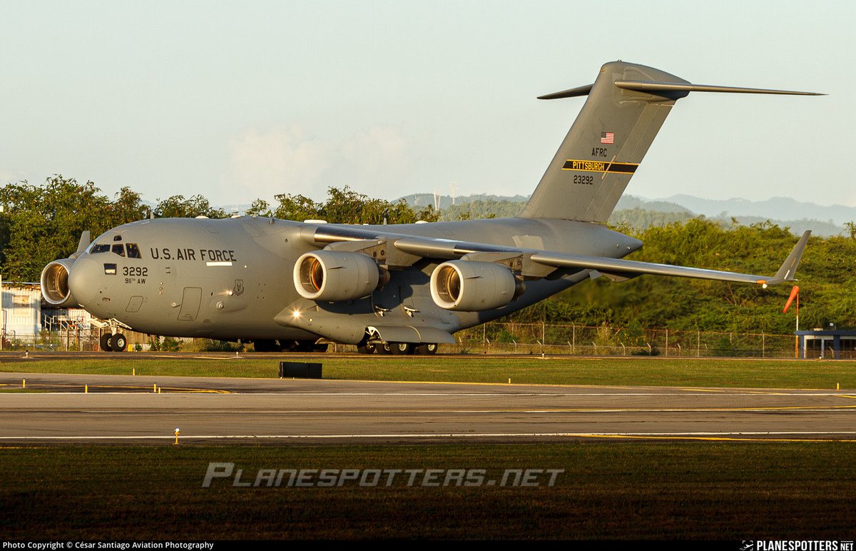ArmchairAdml's tweet image. #USAF United States Air Force

Boeing C-17 Globemaster III 1x
#AE07D6 92-3292 - REACH 1813

REACH 1813 is inbound RAF Mildenhall from Tinker Air Force Base, via Pease.