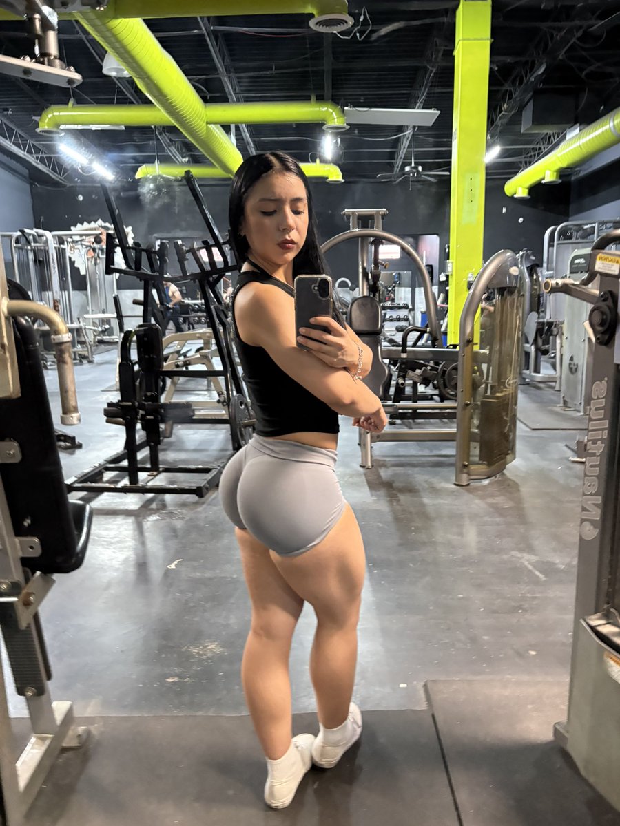 leslie★ tweet media