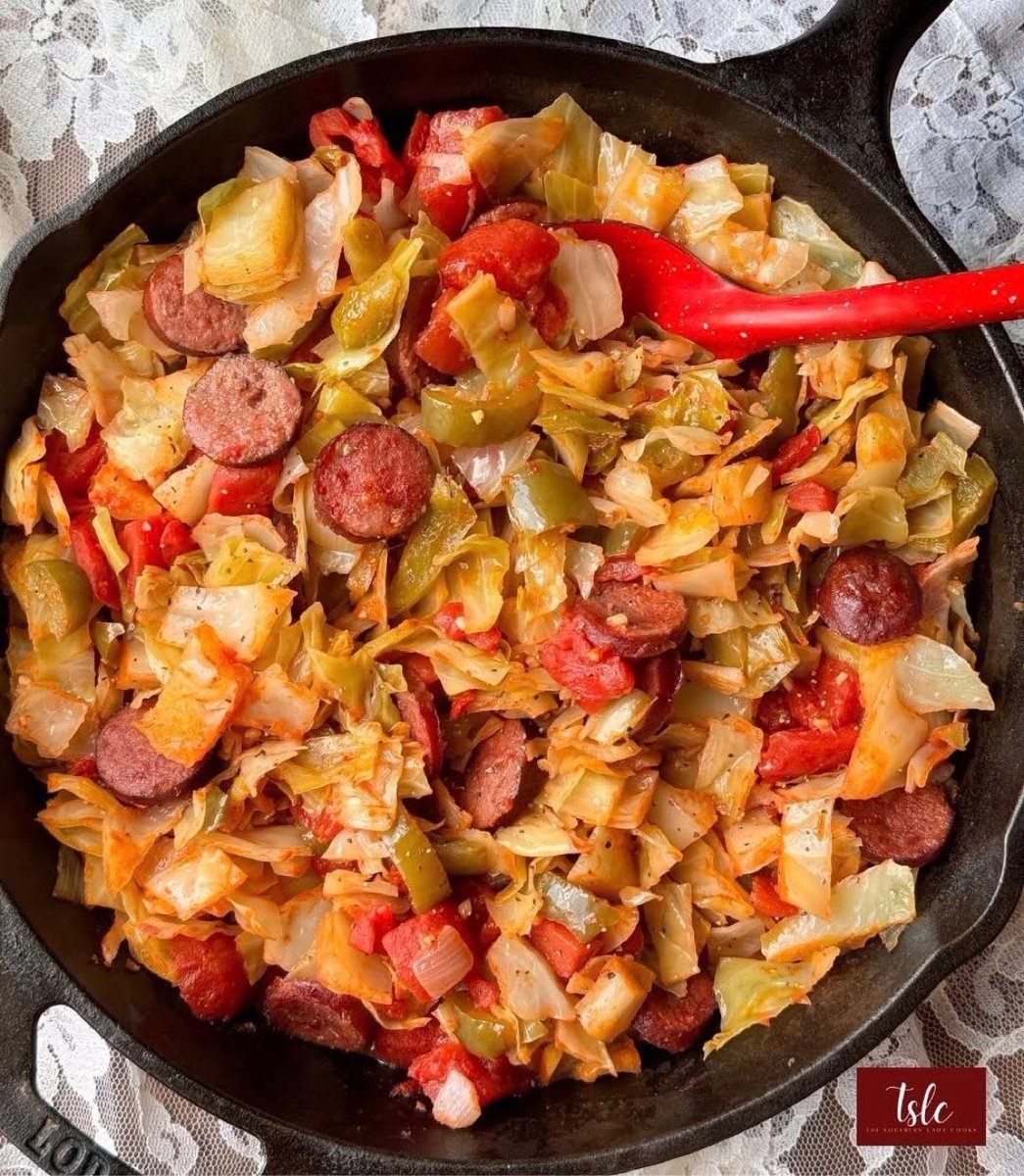 SouthLadyCooks's tweet photo. Love cabbage? Need an easy dinner recipe? Add this one to your list. #easydinnerrecipes #cabbagerecipes Recipe👉 https://t.co/Ww0aK9zBkU… https://t.co/riCJck2X9u