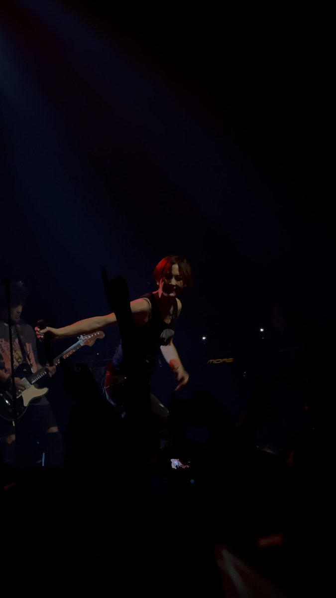 🇵🇸 셀레스토 tweet media