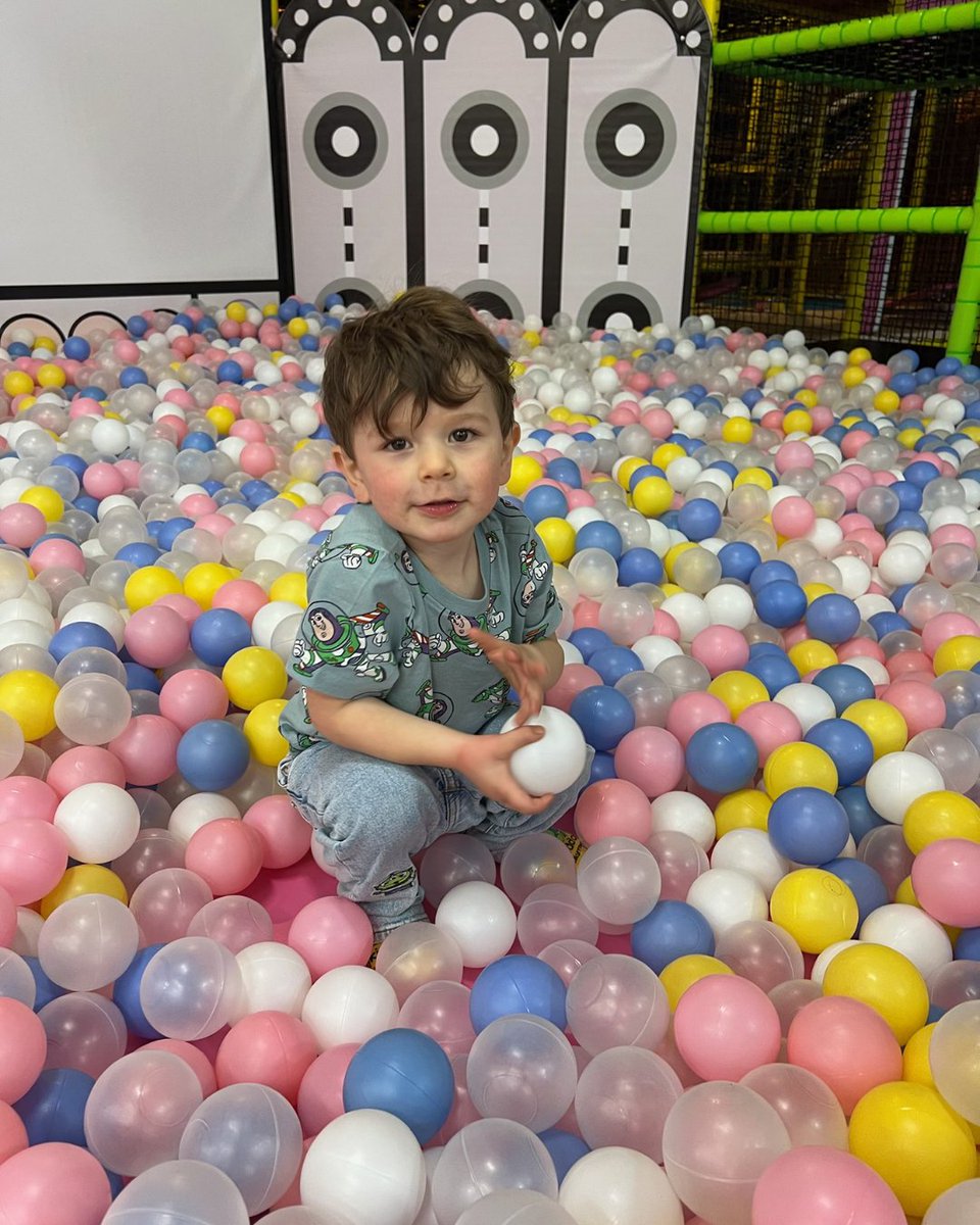 eweeezzyy's tweet photo. Can't believe you are 2! Happy birthday my boy! https://t.co/JjBLpv1H6u