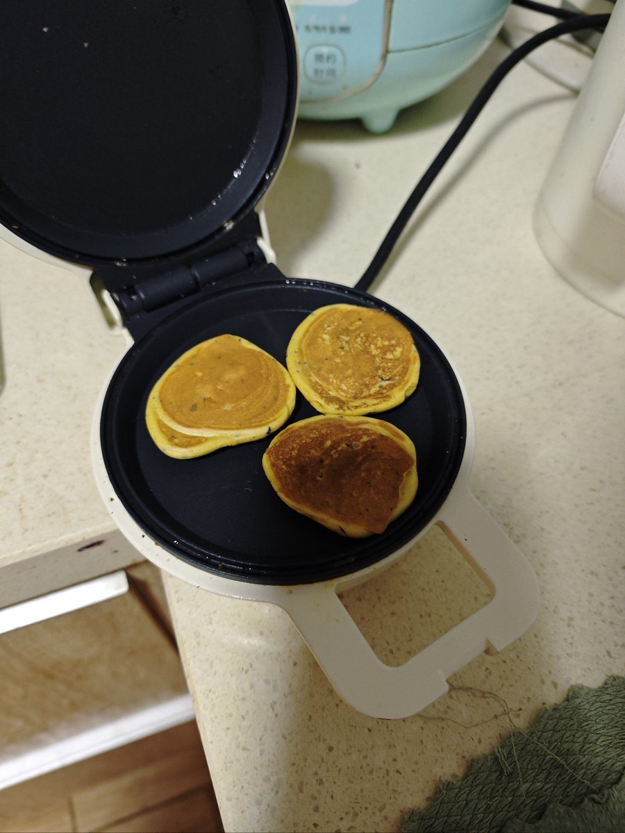 Zach Gow tweet media