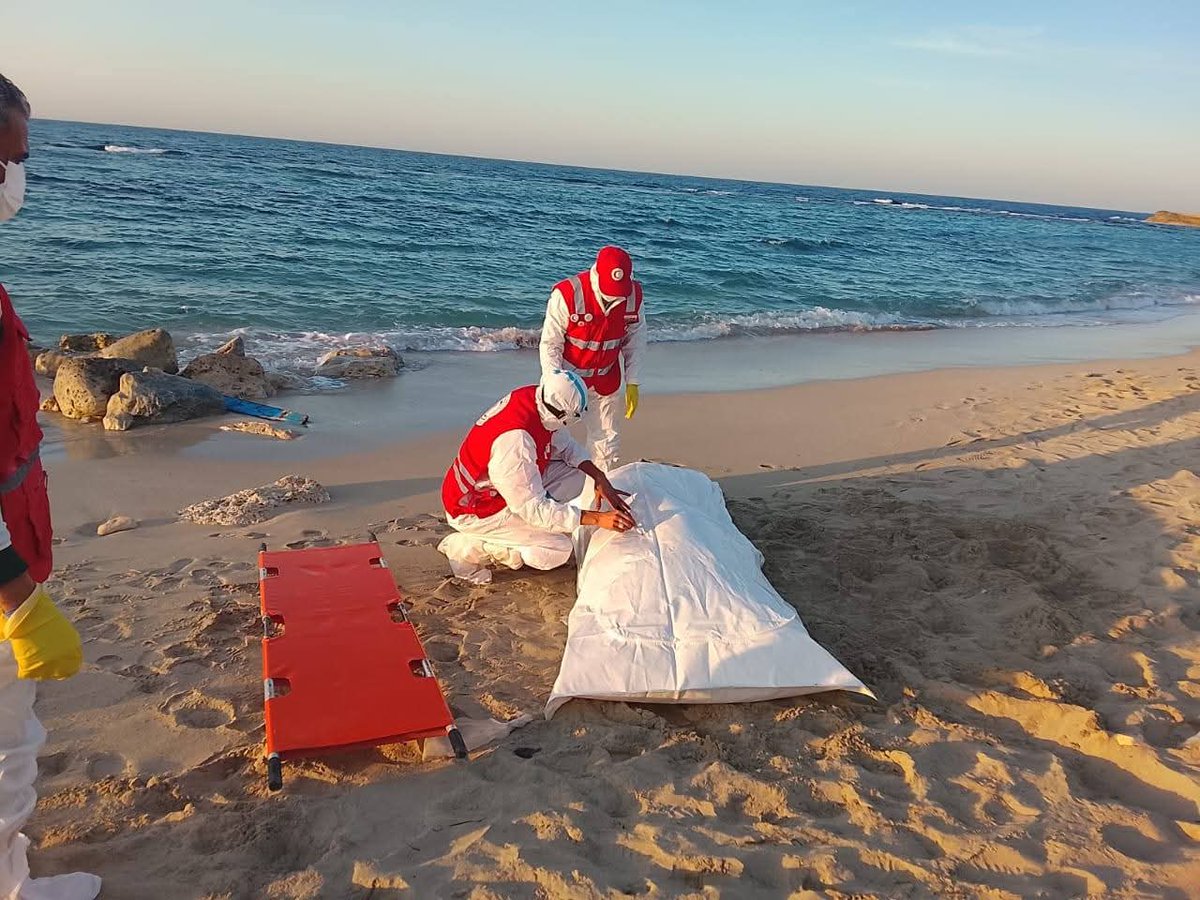 rgowans's tweet image. #Libya 20.04.26 - Libyan Red Crescent Zawiya Branch &amp;amp; West Zawiya Office)  recovered 2 unidentified bodies of #migrants washed ashore in Al-Mutrad and Juddaim areas. The bodies were transferred to local authorities for completion of procedures. #migrantcrisis #DontTakeToTheSea