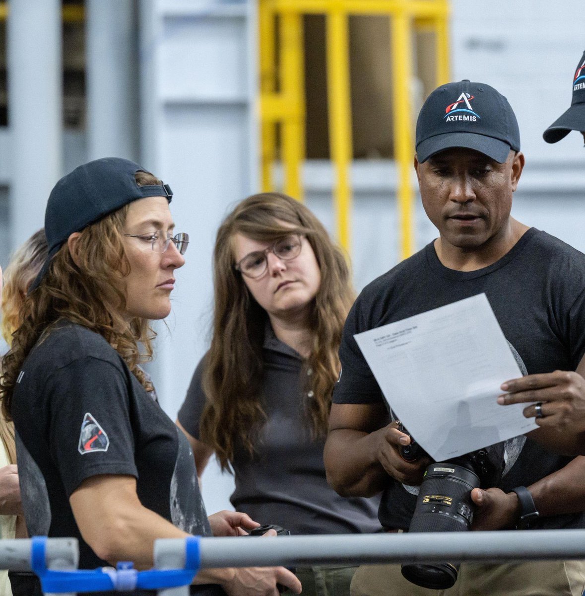 juniper 'manipulating bitch' ⵣ 🛸 tweet media