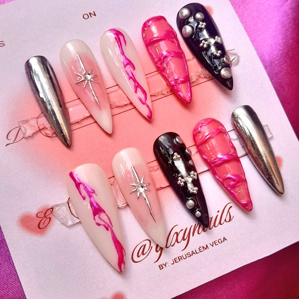 fancyjjkbiased's tweet photo. Prendendo sua atenção com as unhas bafonicas da minha loja @glxynails e também pedindo 60 votos pros meus bts no AMAs!

🔗|  https://t.co/nnwiZqwbor

VOTE FOR BTS ON AMAS
VOTE SWIM ON AMAS
#VoteForBTSonAMAs https://t.co/vXN2I5yDoo