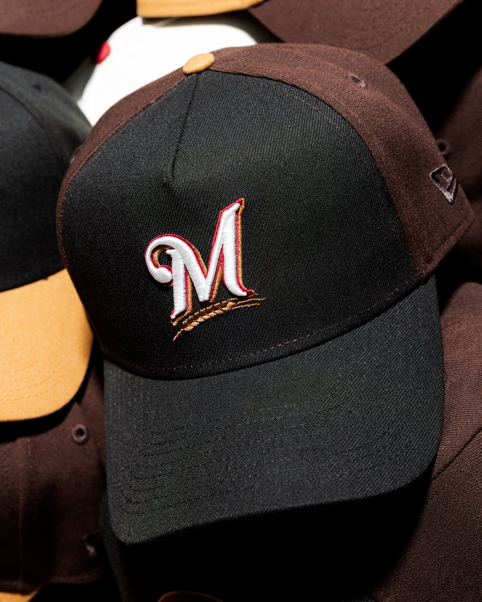 HAT CLUB tweet media