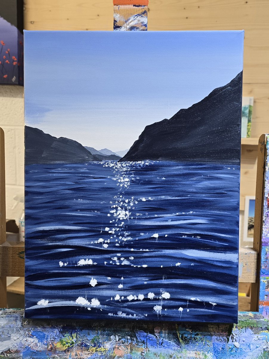 sammartinart's tweet image. Putting the sparkle on Ullswater today ✨ #workinprogress
