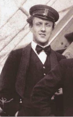 MeriaRmsTitanic's tweet image. On 23rd April 1912 the body of violinist John Hume (one of the 3 musicians found and identified of the 8 on board #Titanic) is recovered by the Mackay-Bennett. On 8th May 1912, he was buried in Fairview Lawn Cemetery in #Halifax.
#Titanic114 #Titanic2026 #TitanicAnniversary