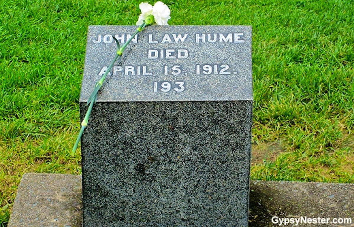 MeriaRmsTitanic's tweet image. On 23rd April 1912 the body of violinist John Hume (one of the 3 musicians found and identified of the 8 on board #Titanic) is recovered by the Mackay-Bennett. On 8th May 1912, he was buried in Fairview Lawn Cemetery in #Halifax.
#Titanic114 #Titanic2026 #TitanicAnniversary