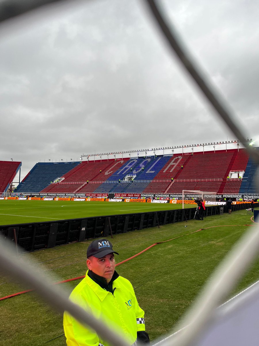 Sábado Vélez tweet media