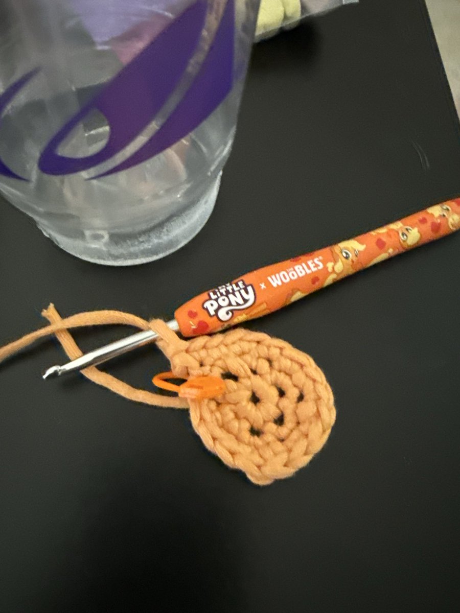 summer 🍎☀️🏳️‍🌈 tweet media