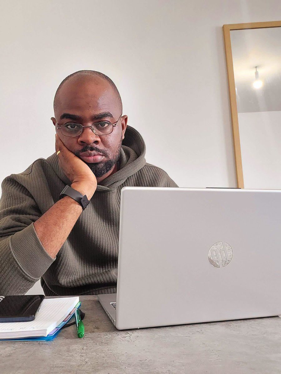 Monsieur Bana01 tweet media