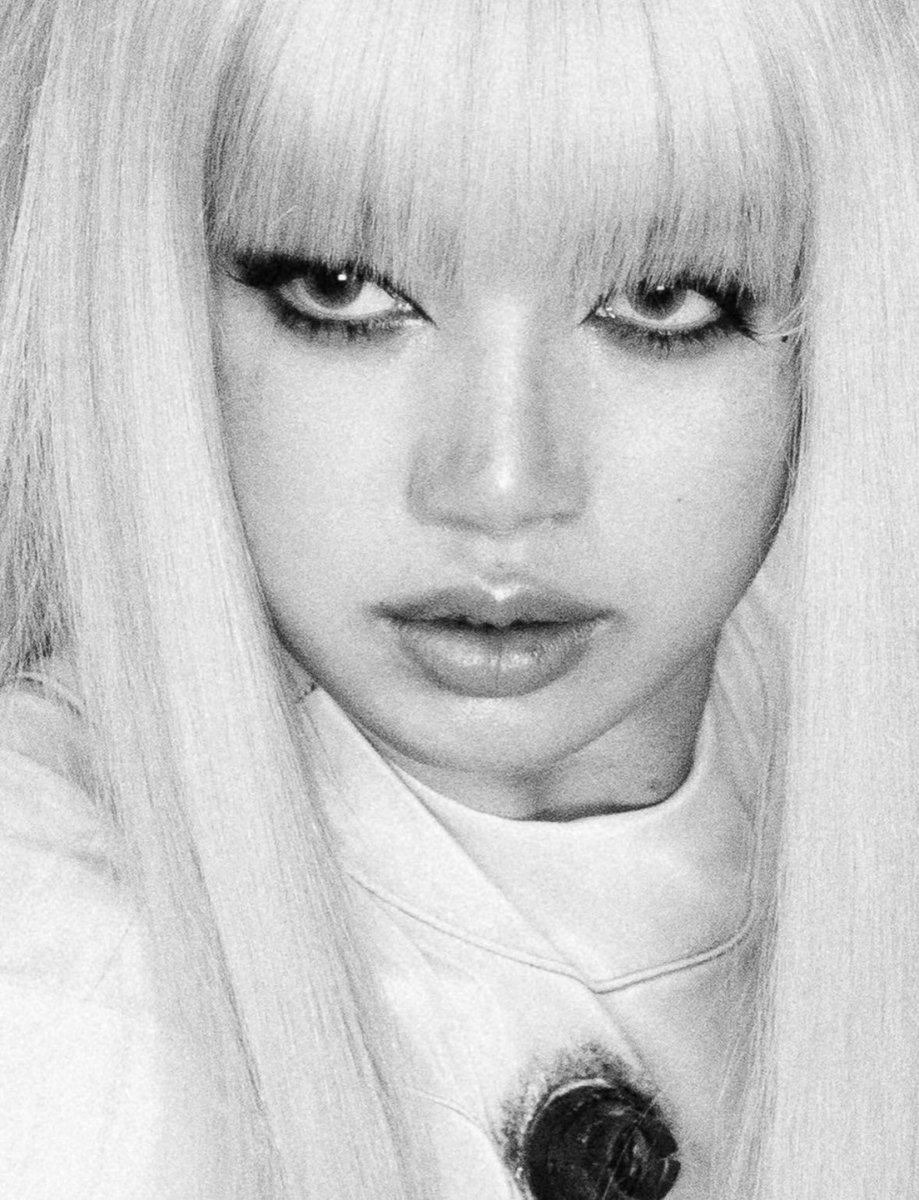 hourly lisa tweet media