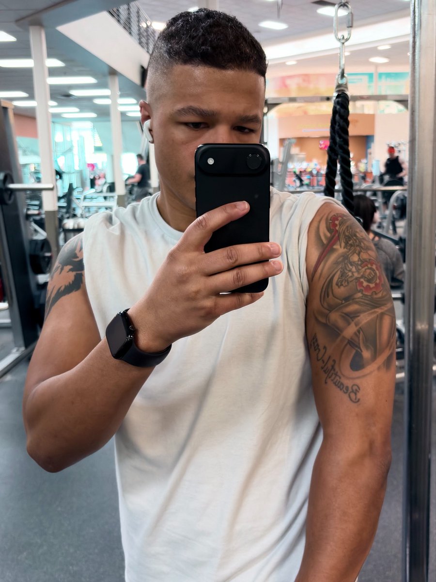 LegendaryLCDx's tweet image. Single btw 😏
#seattle