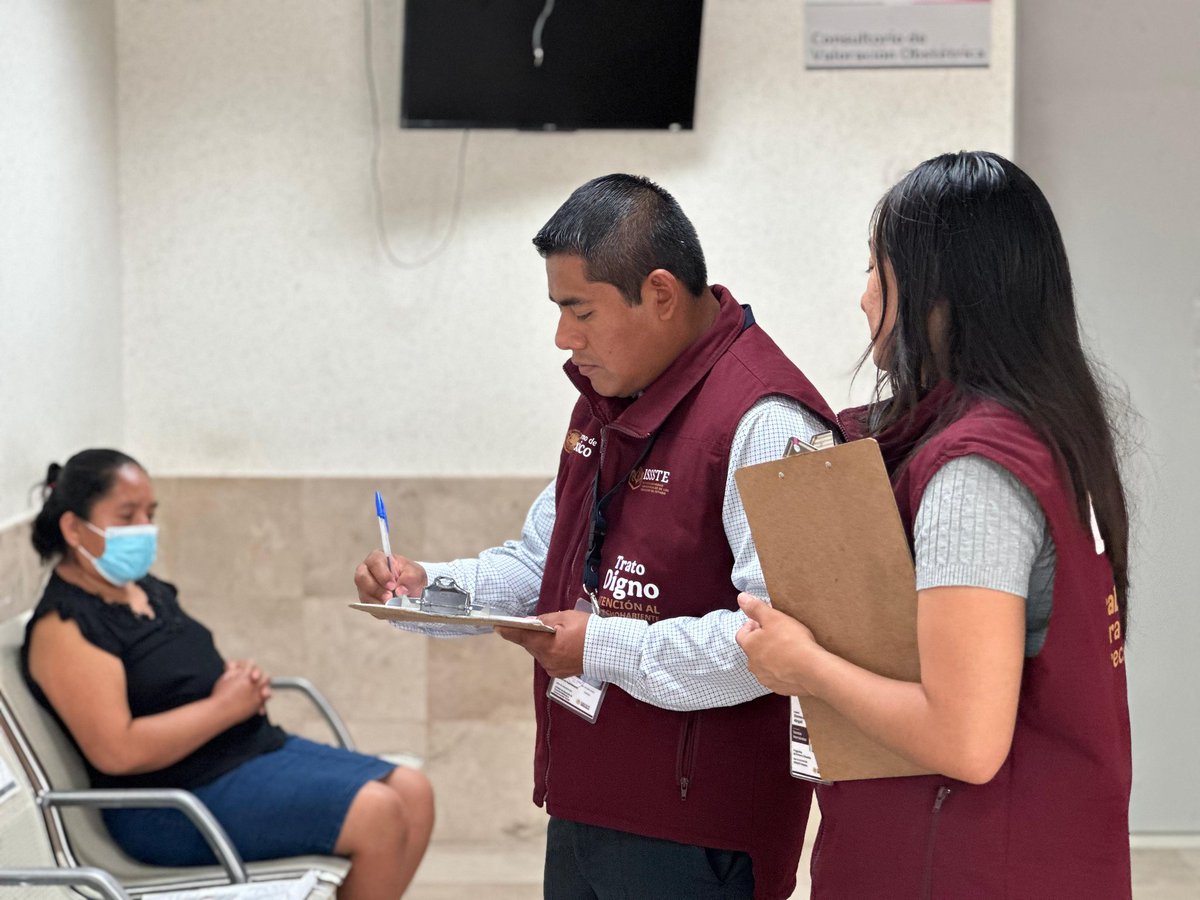 IsssteOaxaca_'s tweet image. 1/2 🙌 #SAD | Con el objetivo de coadyuvar en una atención más cercana, directa y resolutiva, personal de la Unidad de Atención al Derechohabiente del #ISSSTEOaxaca, realizó la 1️⃣ visita al HR “Presidente Benito Juárez”, como parte de la Estrategia Nacional #TratoDigno.