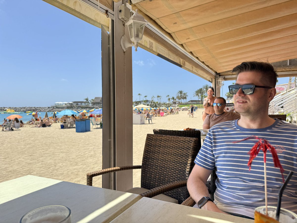 Maxim Vos tweet media