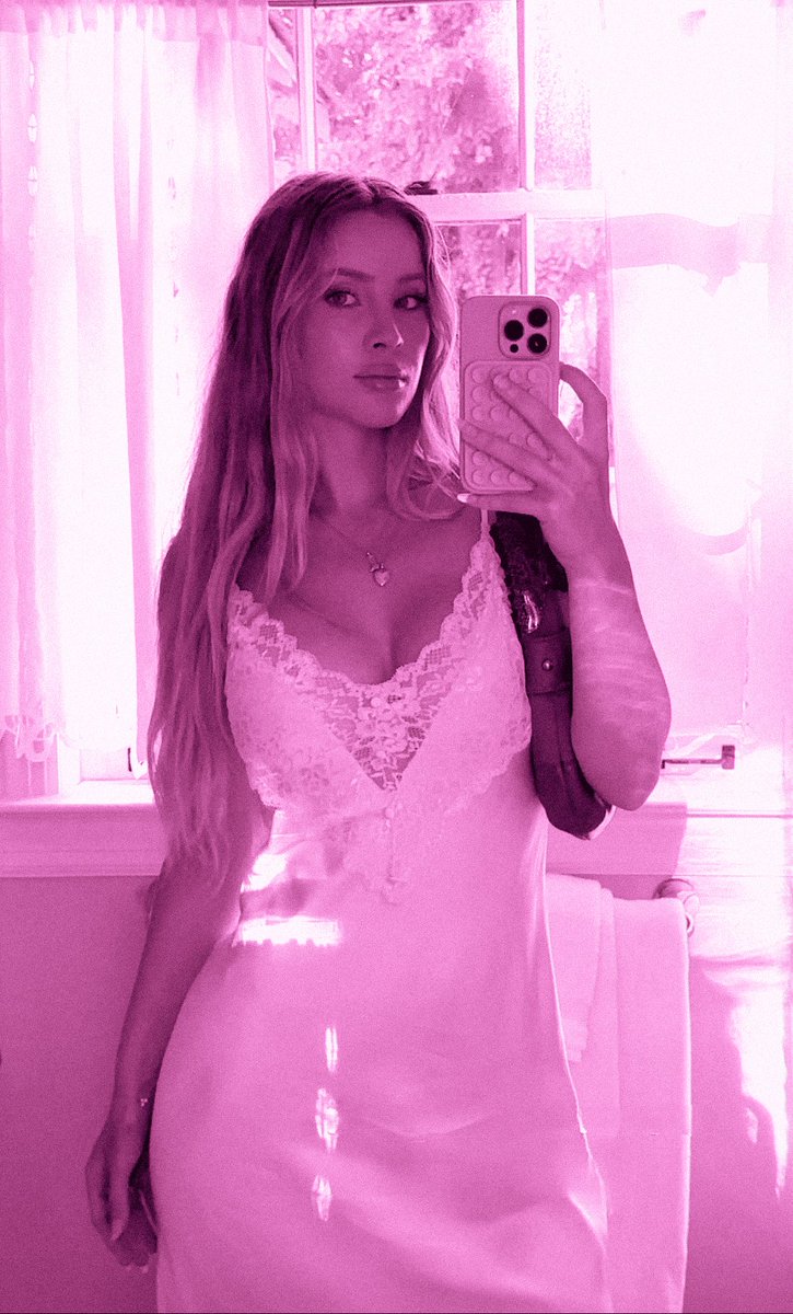 Astrid tweet media