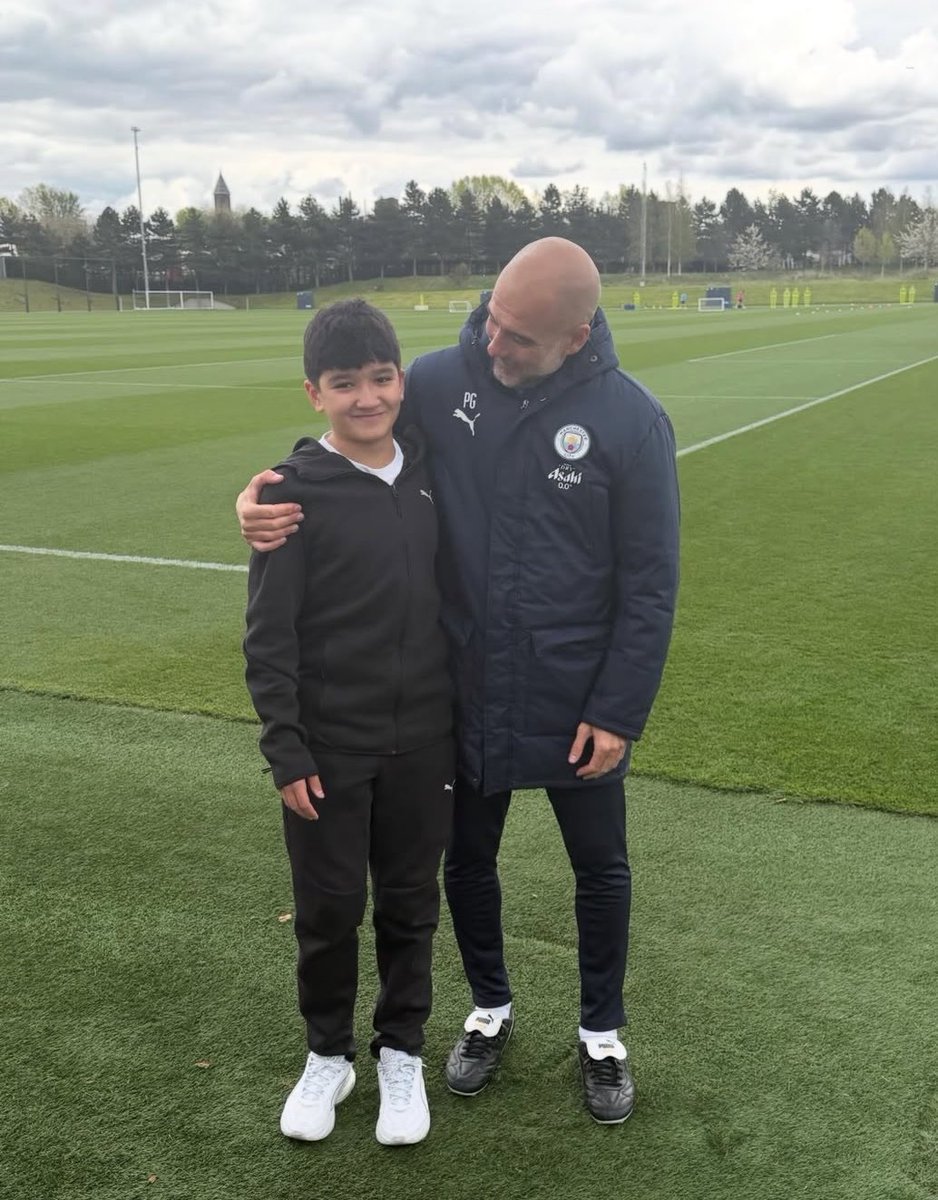 عمرو tweet media